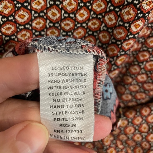 Women’s Umgee Tunic Blouse in Aztec Print Size M - Picture 5 of 6
